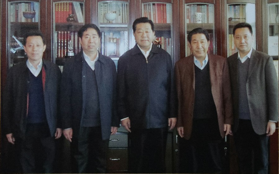 04 2011年1月31日中央政治局常委、全國政協(xié)主席賈慶林接見藏研中心領(lǐng)導(dǎo)~1.jpg